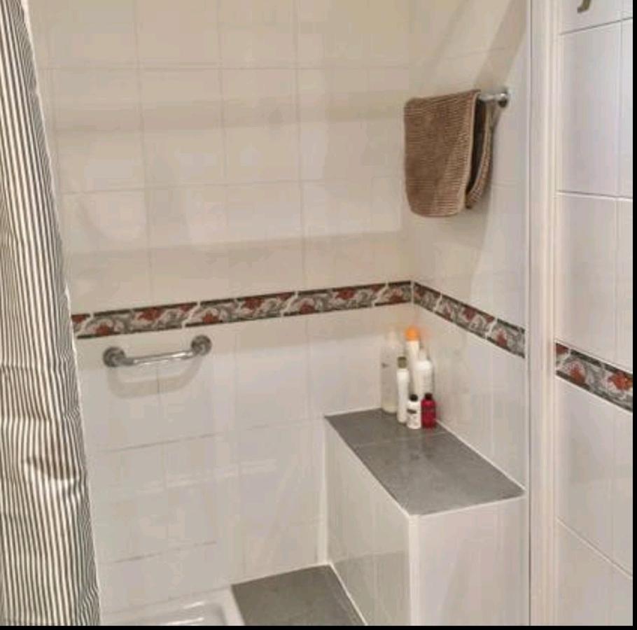 Habitacion A 15 Minutos De Barcelona Бадалона Екстериор снимка